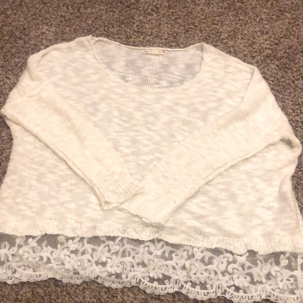 💚 5 for $25 White lace sweater
